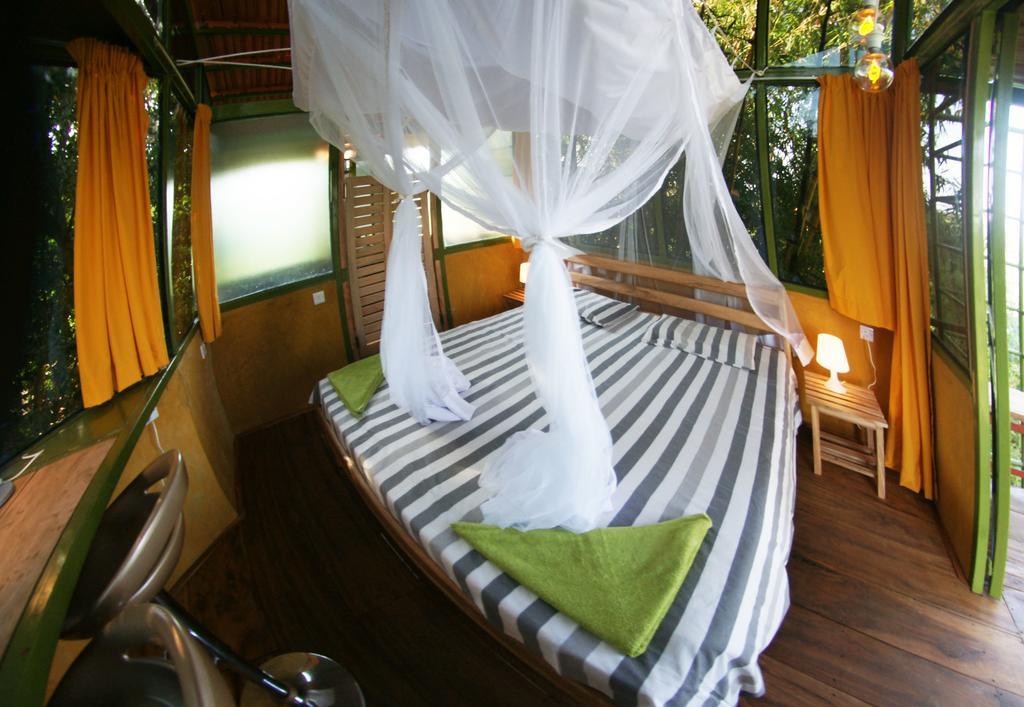 Yellow Haven Lodge คัมพาลา ภายนอก รูปภาพ